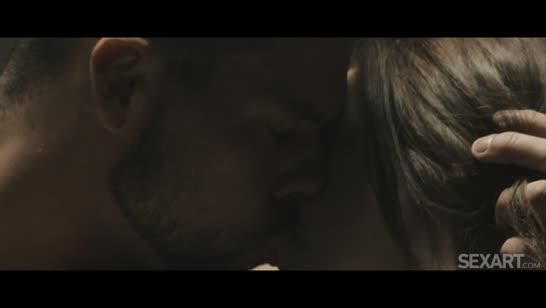 Isabella De Laa устроила романтический вечер с ухажером 1